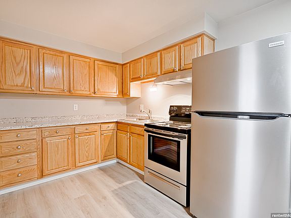 2nd image of 10 Matthias Ct #P-05