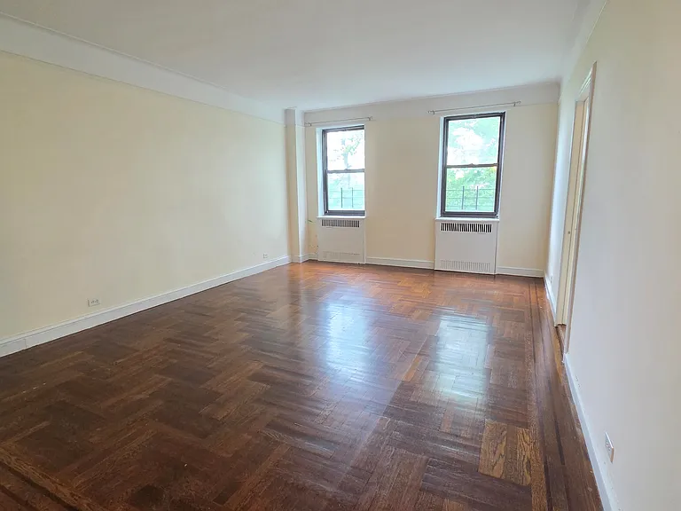 5400 Fieldston Rd #42F — Photo 7