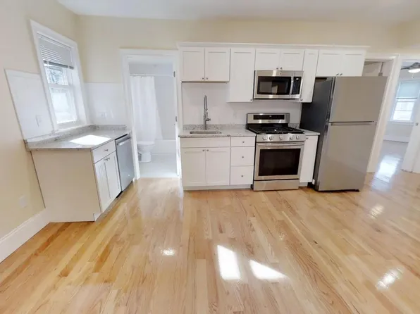 30 Cambridge Ter #1, Cambridge, MA 02140