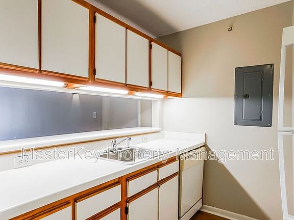 5th image of 1351-301 Crab Orchard Dr