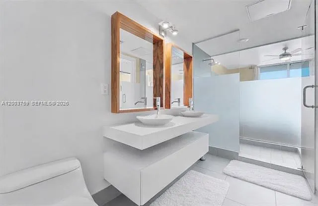 92 SW 3rd St #3611 — Photo 14