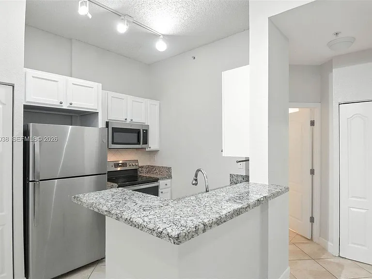 6001 SW 70th St #108 — Photo 1