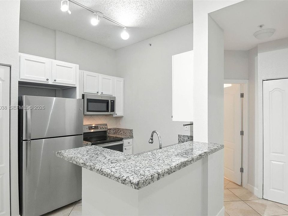 1st image of 6001 SW 70th St APT 108