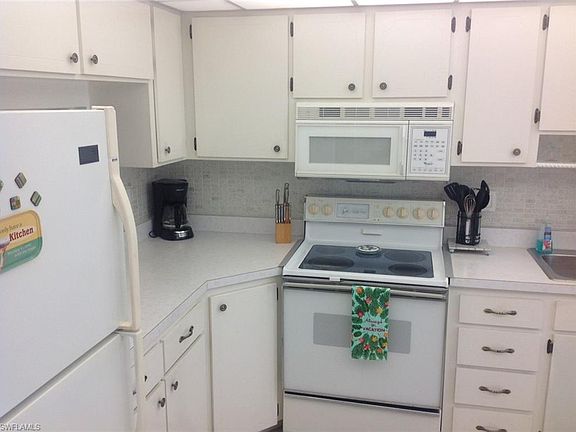 5th image of 8730 Rose Ct #5