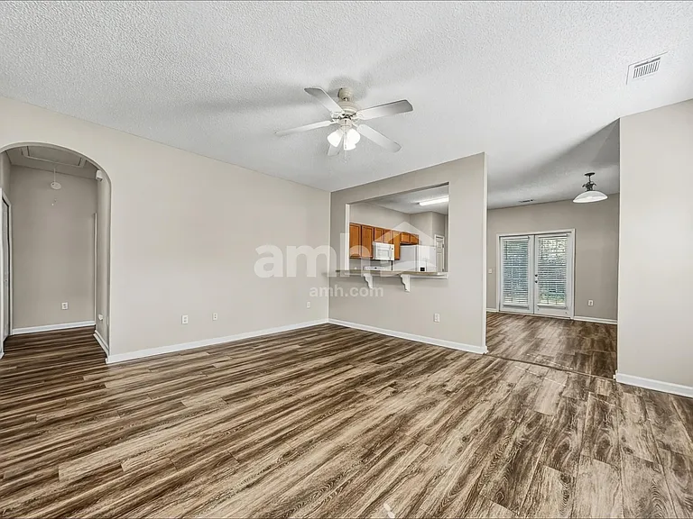 762 Bristol Way — Photo 7