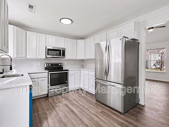 4th image of 242 Amir Cir