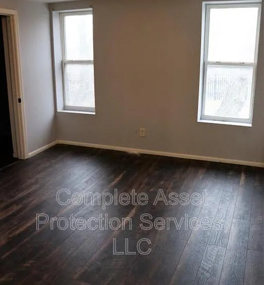 117 Columbia St — Photo 4