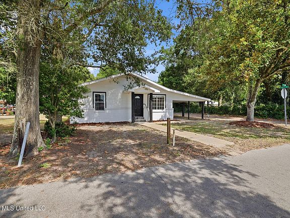 2nd image of 2900 8th Ave