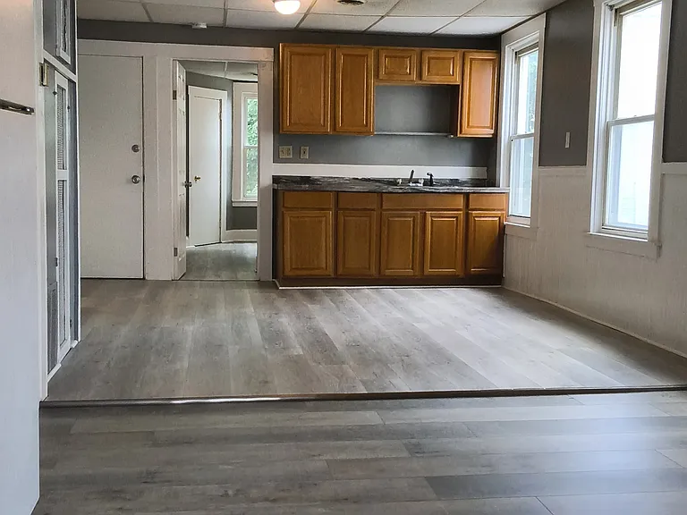 101 Phillips Ave #2E — Photo 1