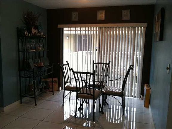 2nd image of 460 NW 214th St APT 201