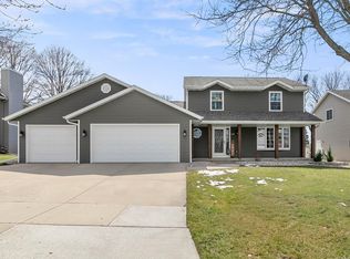 1435 Mohican Ct, Green Bay, WI 54313