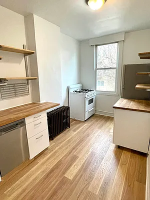 Rented by Amorelli Realty | media 4