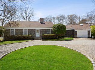 41 Deer Path, Quogue, NY 11959