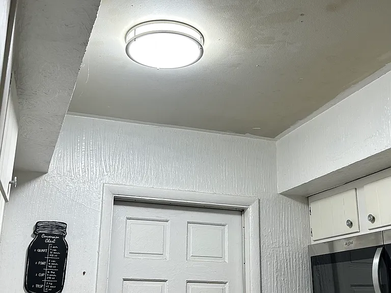 5031 Village Ct — Photo 6