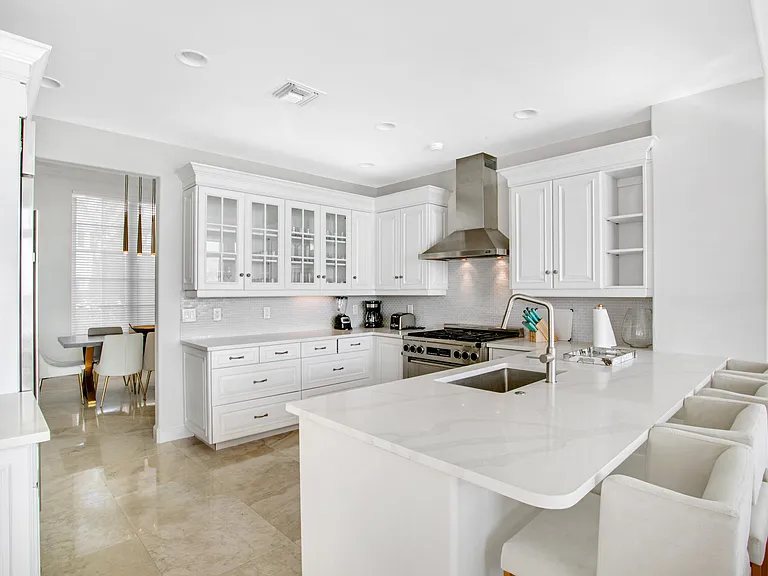 2635 S Ocean Blvd — Photo 8