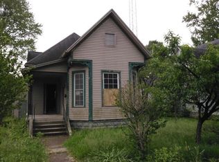 165 W Riverside Dr, Peru, IN 46970