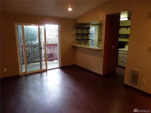 2nd image of 6700 NE 182nd St APT C302