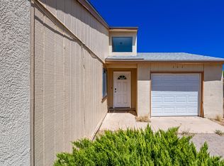 202 Quixote Dr SE, Rio Rancho, NM 87124