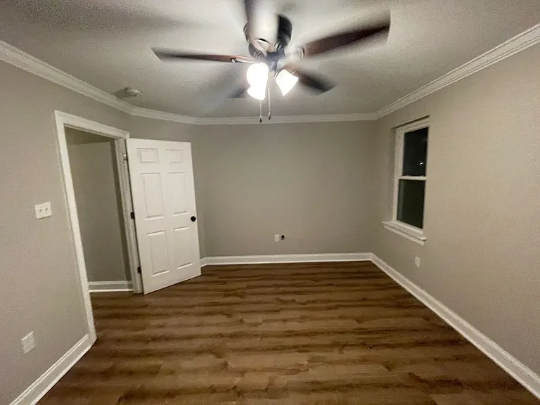 3715 Winbourne Ave — Photo 11