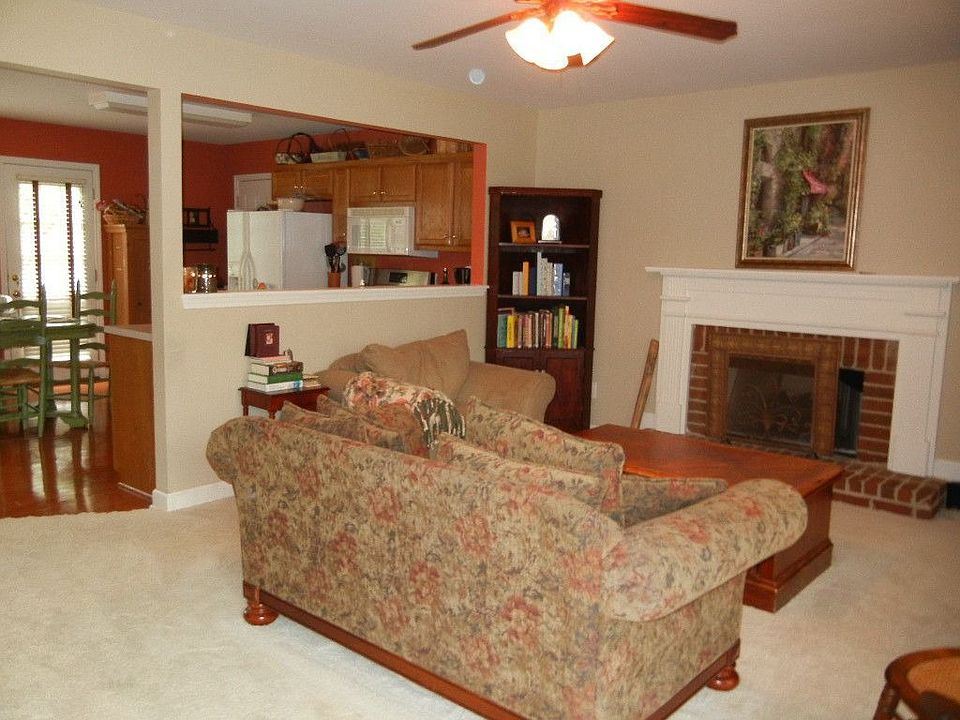 2nd image of 1249 Annapolis Cir