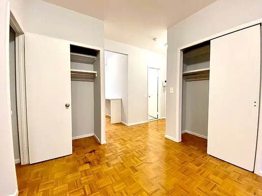 Rented by City & Suburban | media 4