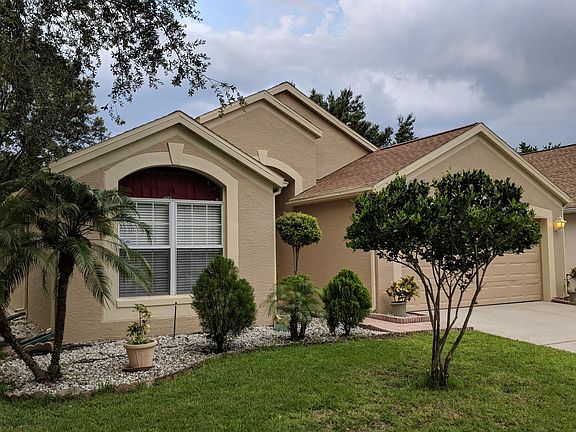 2nd image of 13624 Emeraldview Dr
