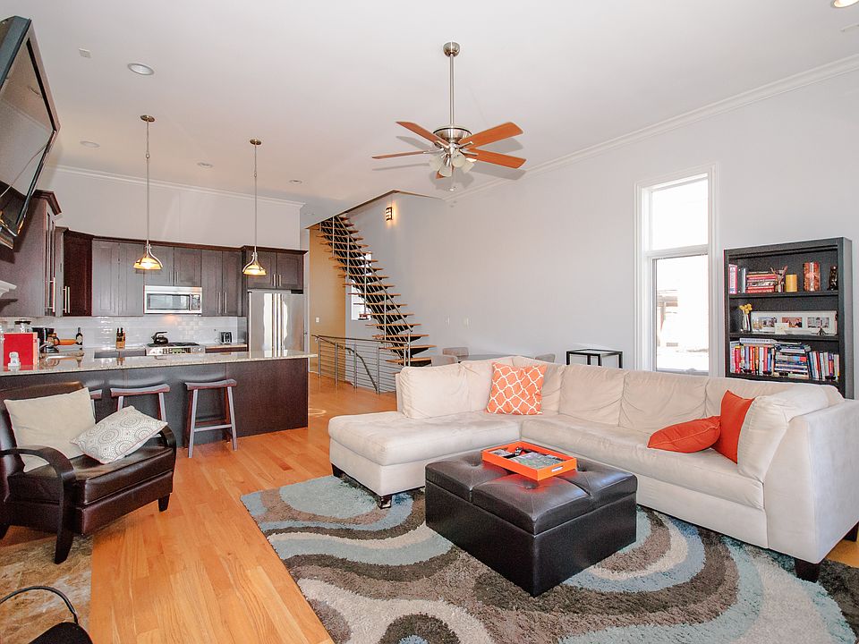 1st image of 4950 N Damen Ave #3