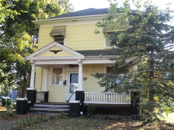 308 Kitchell Ave, Pana, IL 62557