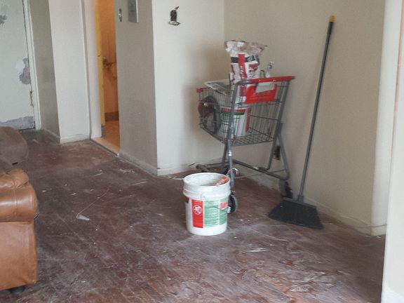 4th image of 11405 170th St APT 2A