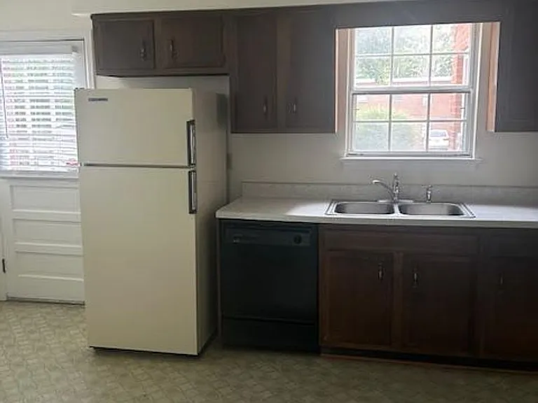 1818 Belleville Rd SW — Photo 6