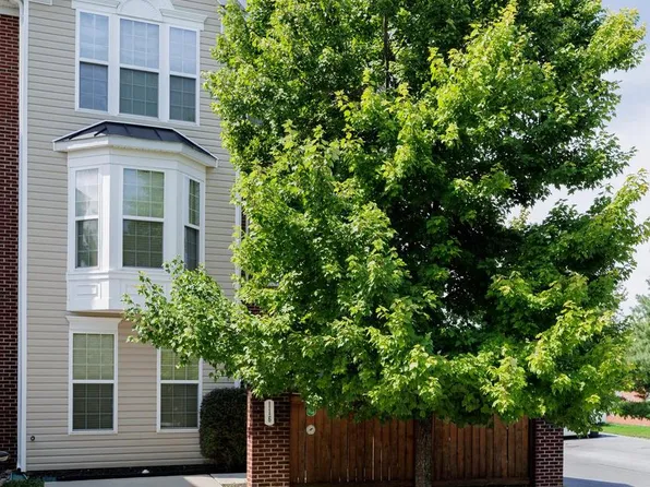 116 Mountain Creek Cir, Frederick, MD 21702