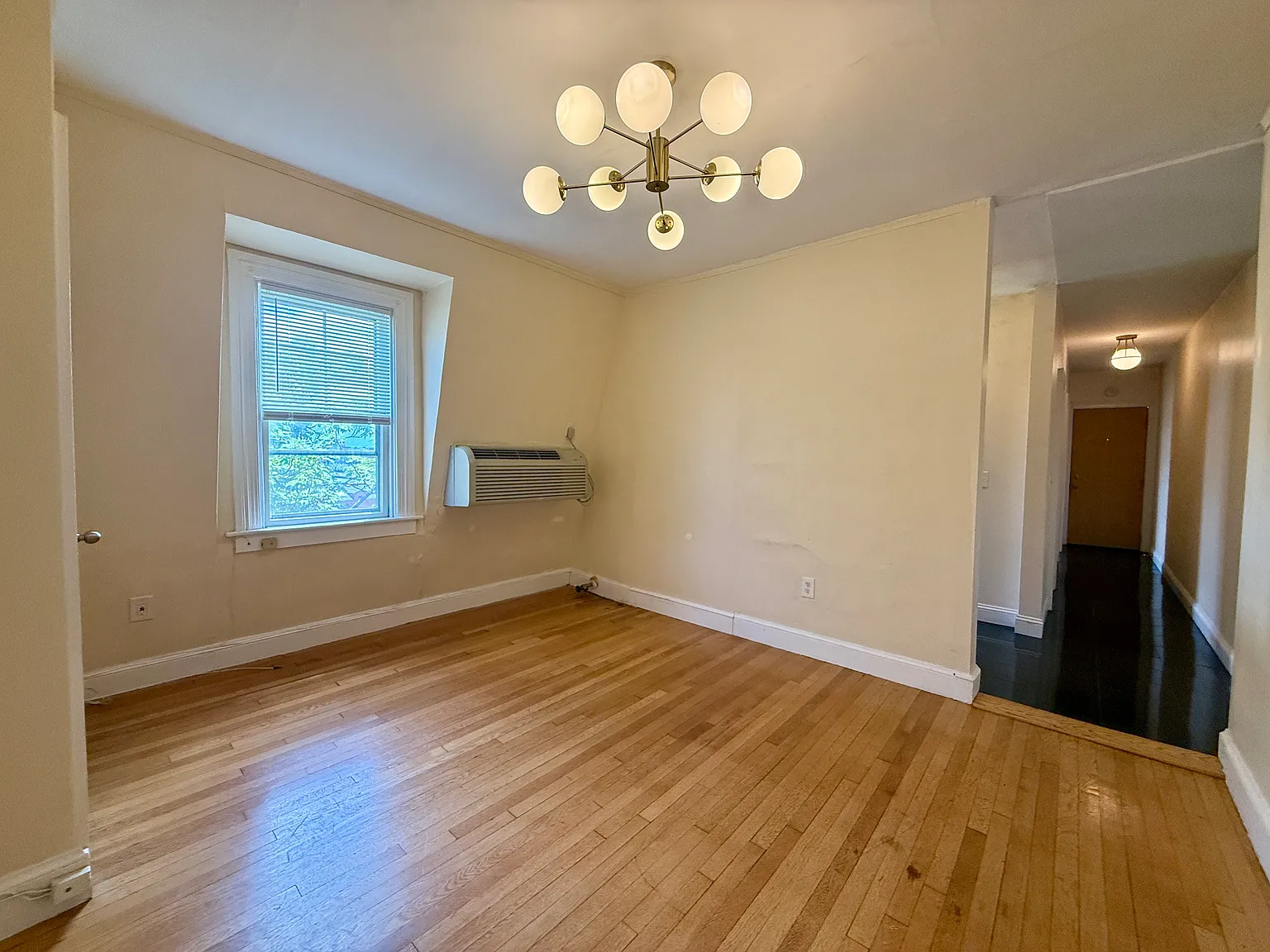 302 Benefit St — Photo 3