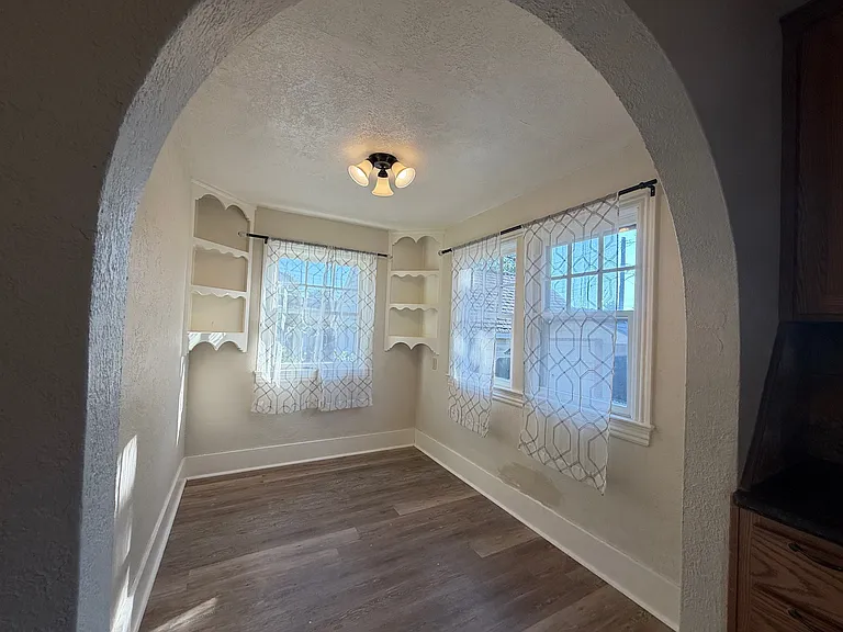 1435 18th St NE — Photo 33