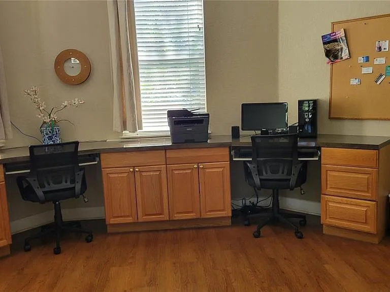 5168 Northridge Rd #106 — Photo 24