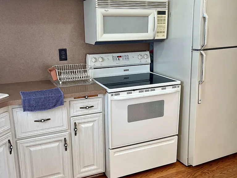 12 Lenore Ave #1 — Photo 3