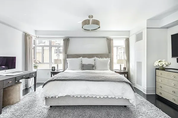 21 East 61st Street — Photo 3