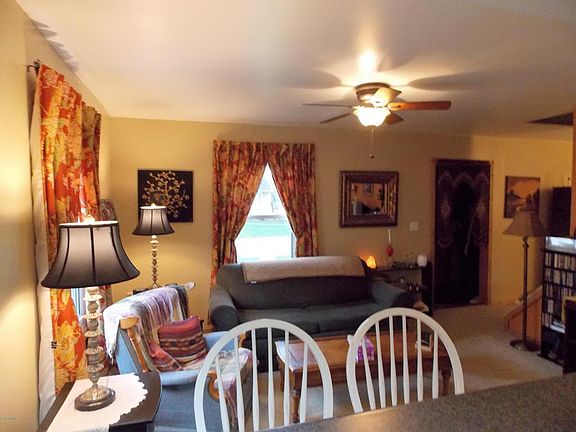3rd image of 1732 Winchester Dr