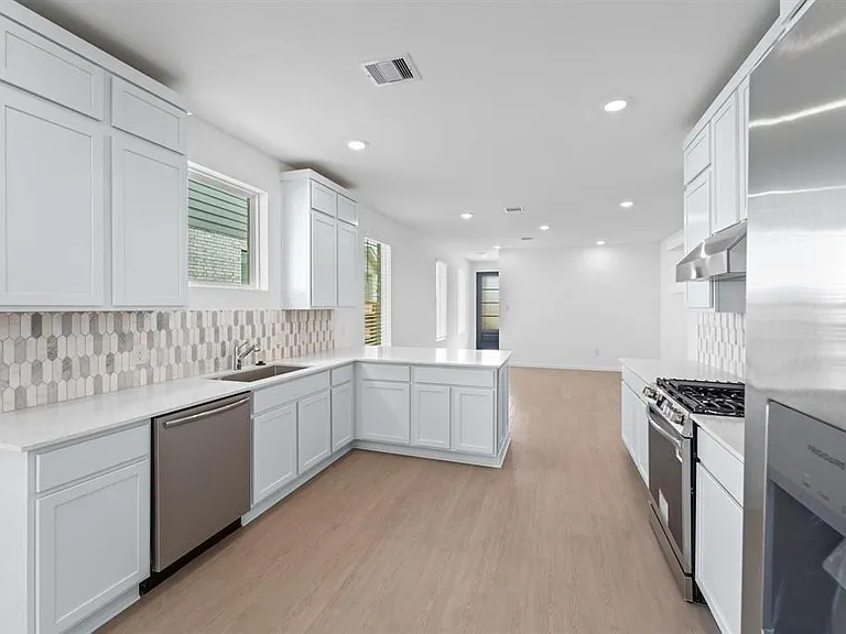 5214 Santa Cruz Bay — Photo 10