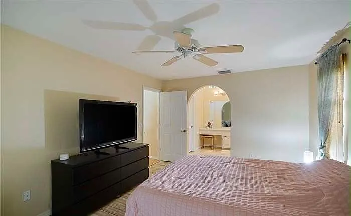 17139 Knight Dr — Photo 11