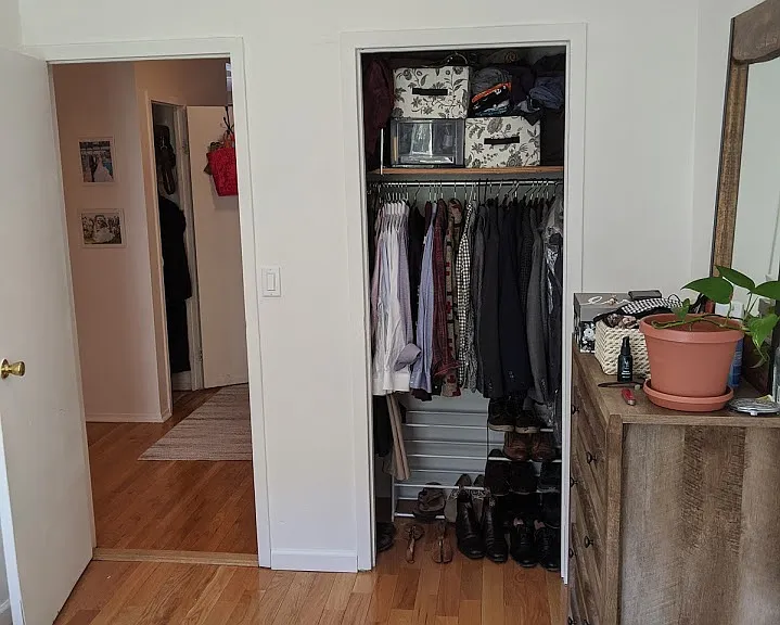 684 De Graw St #1 — Photo 11
