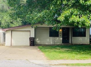 1449 S Oak Grove Ave, Springfield, MO 65804