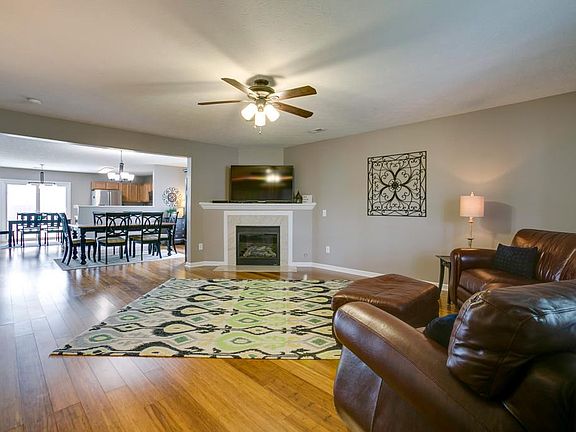 2nd image of 376 Stewart Springs Dr