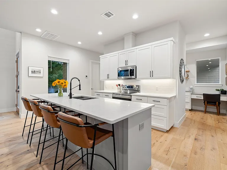 22218 Briarcliff Dr — Photo 12
