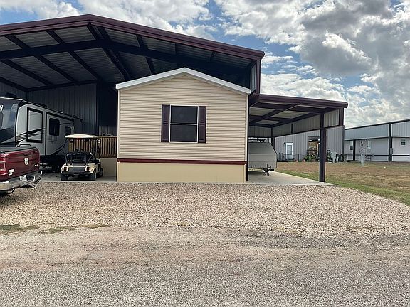 2nd image of 150 Bluebird Dr