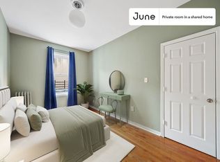 327 E 22nd St #D, Brooklyn, NY 11226