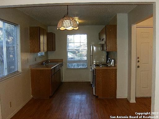 5th image of 8928 Hambledon Dr