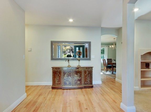 4th image of 11002 39th Street Ct E