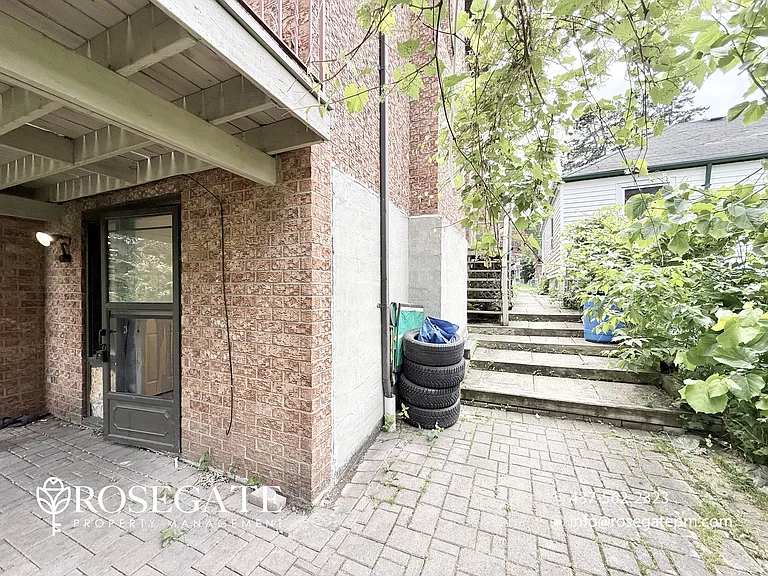 29 Orchard Park Dr #2 — Photo 15