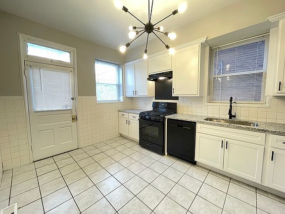 4th image of 3403 Hartford St #1F