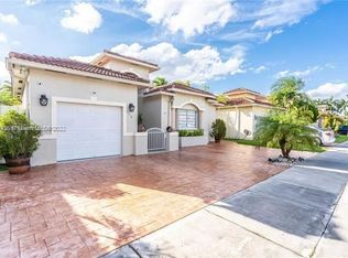 5518 SW 162nd Pl, Miami, FL 33185